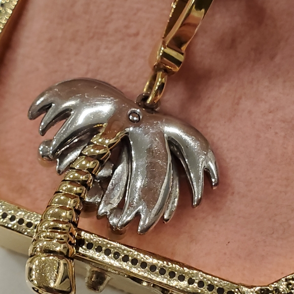 👑💕🌴Juicy Couture Palm Tree Pearl Charm Silver Gold Crystals limited edition - Picture 4 of 8